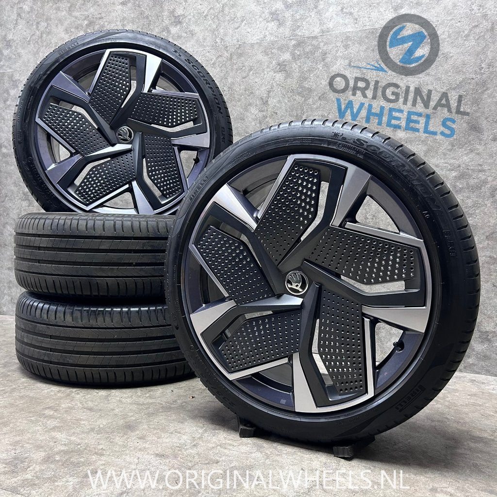 21 inch originele Aero velgen + zomerbanden Skoda Enyaq RS, Gebruikt, Banden en Velgen, 235 mm, Personenwagen