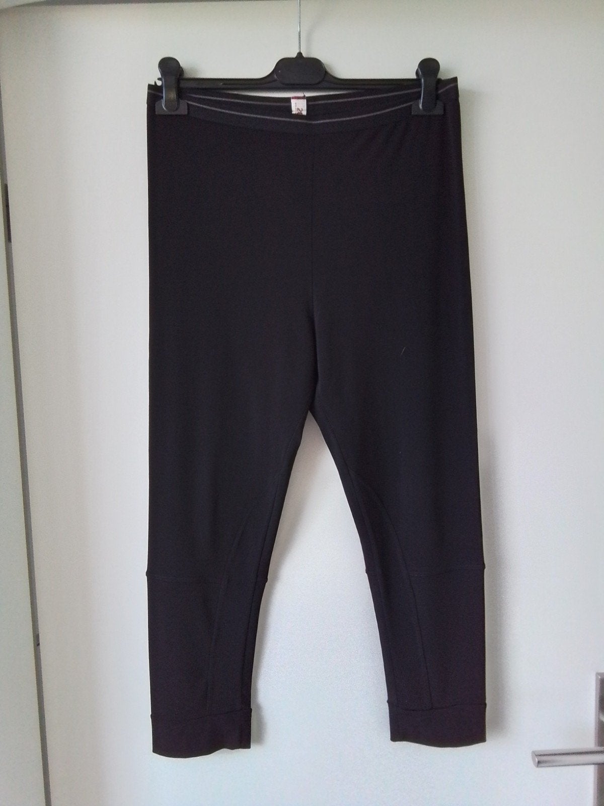 izgst Zwarte broek/legging 2026 mt 4, Legging, Zwart, Maat 40/42 (M), Ophalen of Verzenden