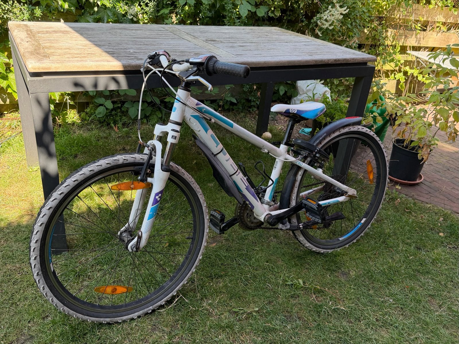 Cube 240 Mountainbike - Ideaal voor jonge avonturiers, Fietsen en Brommers, Fietsen | Kinderfietsjes, Ophalen, Gebruikt, Velgrem