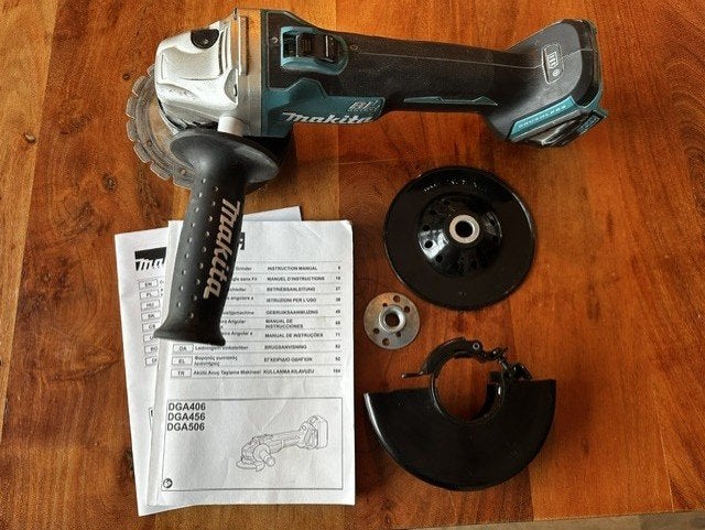 Makita DGA506Z 18V Haakse slijper 125 mm + extra's, Doe-het-zelf en Verbouw, Gereedschap | Slijpmachines, Ophalen of Verzenden