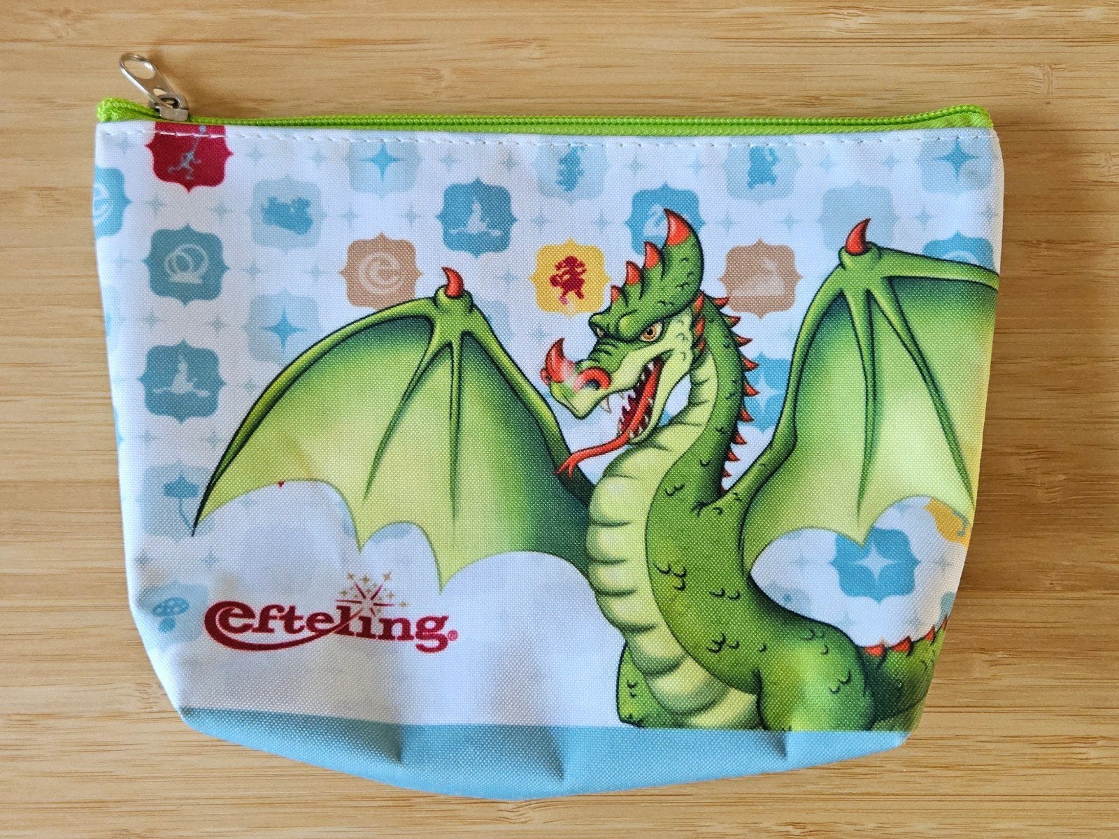 Ongebruikte toilettas met draak van de Efteling, Verzamelen, Efteling, Ophalen of Verzenden, Zo goed als nieuw, Gebruiksvoorwerp