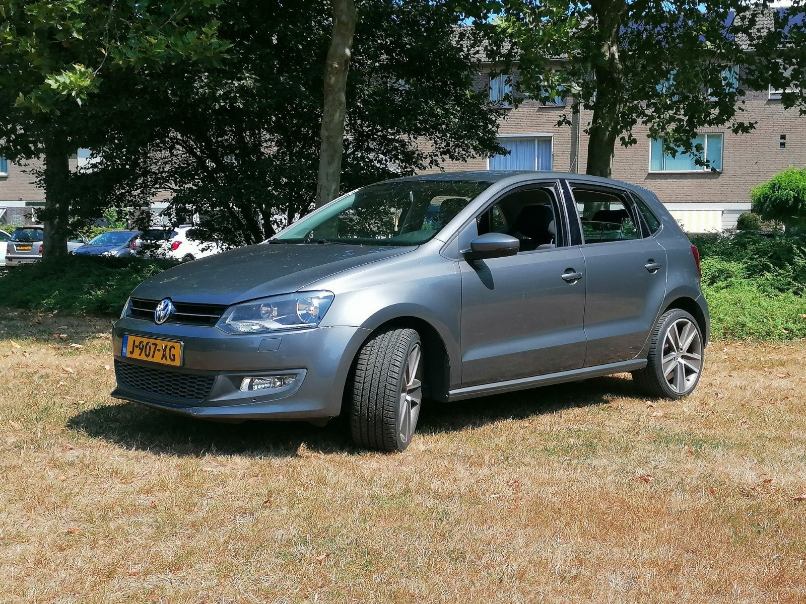Volkswagen Polo 1.2 TSI 77KW 2012 Grijs, Auto's, Volkswagen, Voorwielaandrijving, 40 €/maand, 988 kg, 1200 kg
