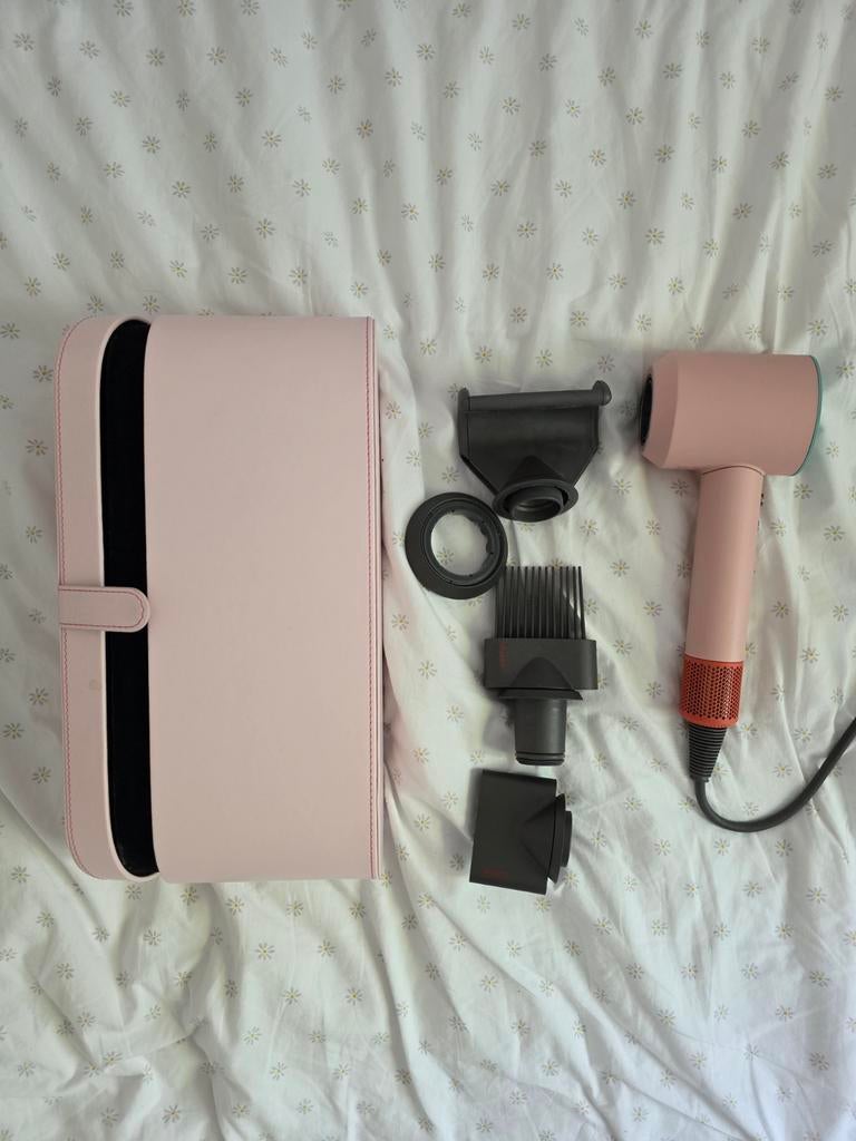 Dyson Supersonic Föhn met Roze Reisetui - Zo goed als nieuw, Ophalen of Verzenden, Zo goed als nieuw