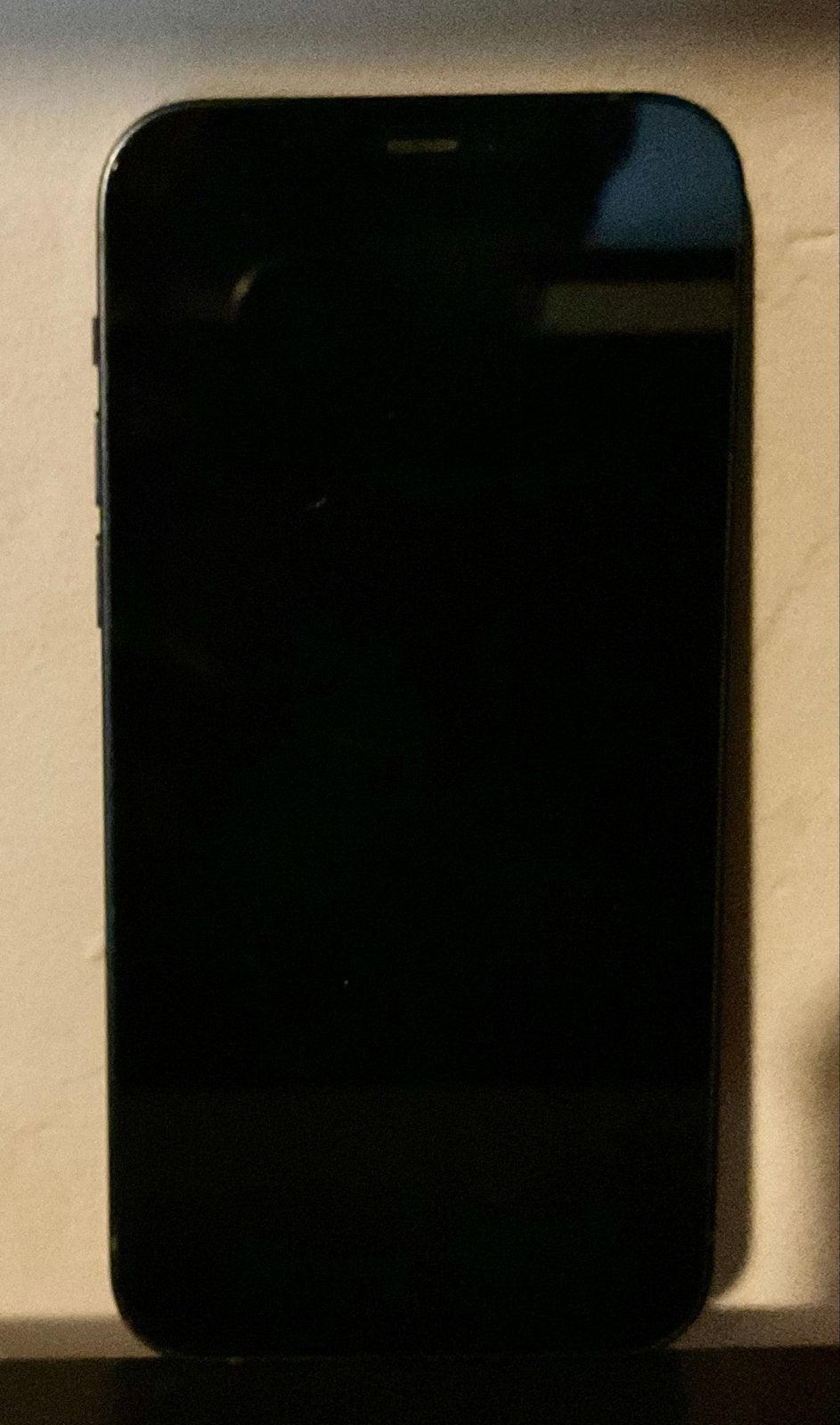 Foto 2 van Apple iPhone 12 Zwart 128GB - Zo goed als nieuw