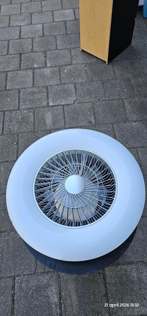 Plafond ventilator met LED verlichting., Ophalen, Gebruikt, Modern