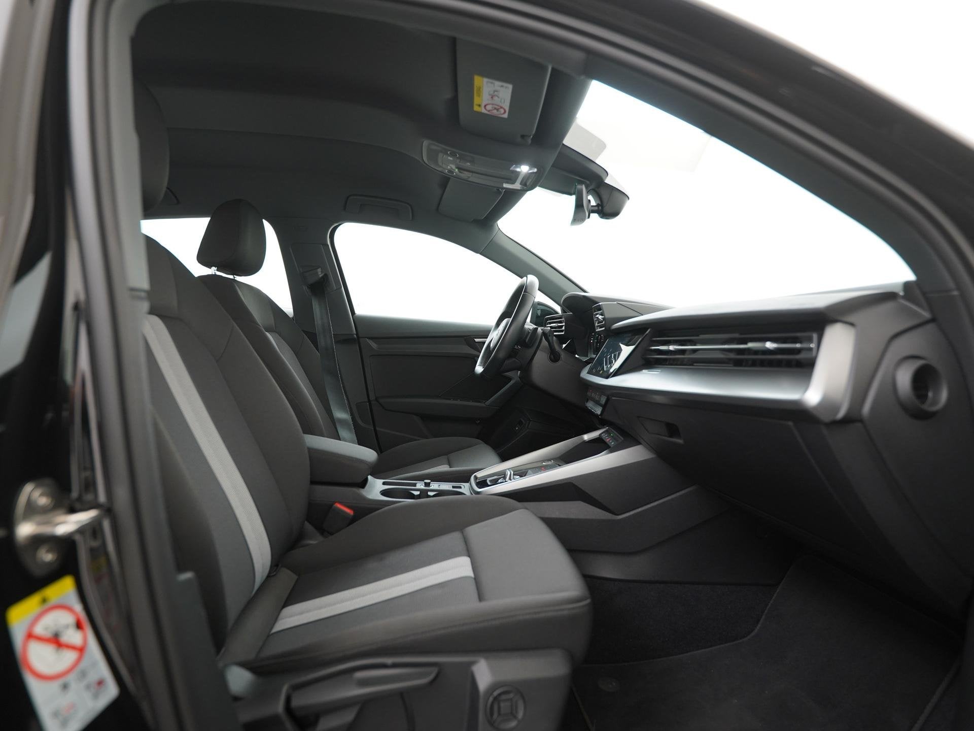 Audi A3 Sportback 40 TFSIe Advanced | Camera | Stoelverwarmi, Auto's, 12 maanden, Gebruikt, 4 cilinders, Zwart