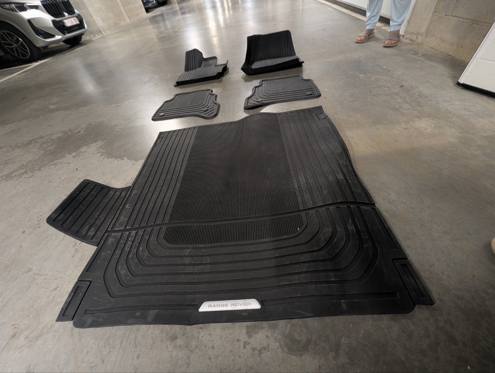 Originele Range Rover Sport rubbermatten 2022+, Ophalen, Nieuw