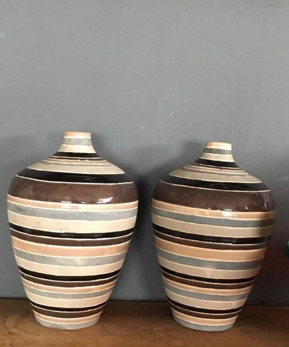 Set van 2 vintage mooie gestreepte vazen retro design, Huis en Inrichting, Woonaccessoires | Vazen, Overige kleuren, Handgemaakt