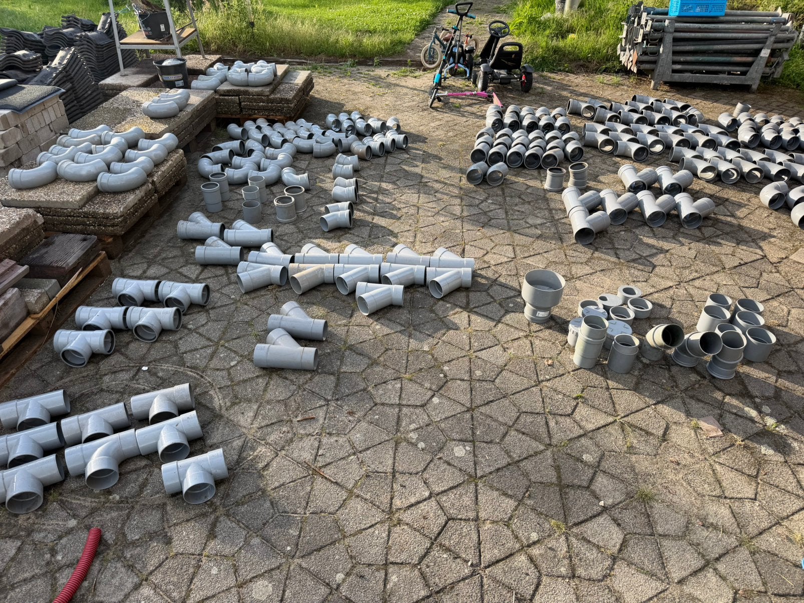 Partij Wavin PVC 125 mm fittingen/hulpstukken (104 stuks), Ophalen, Pvc, Overige typen, Nieuw