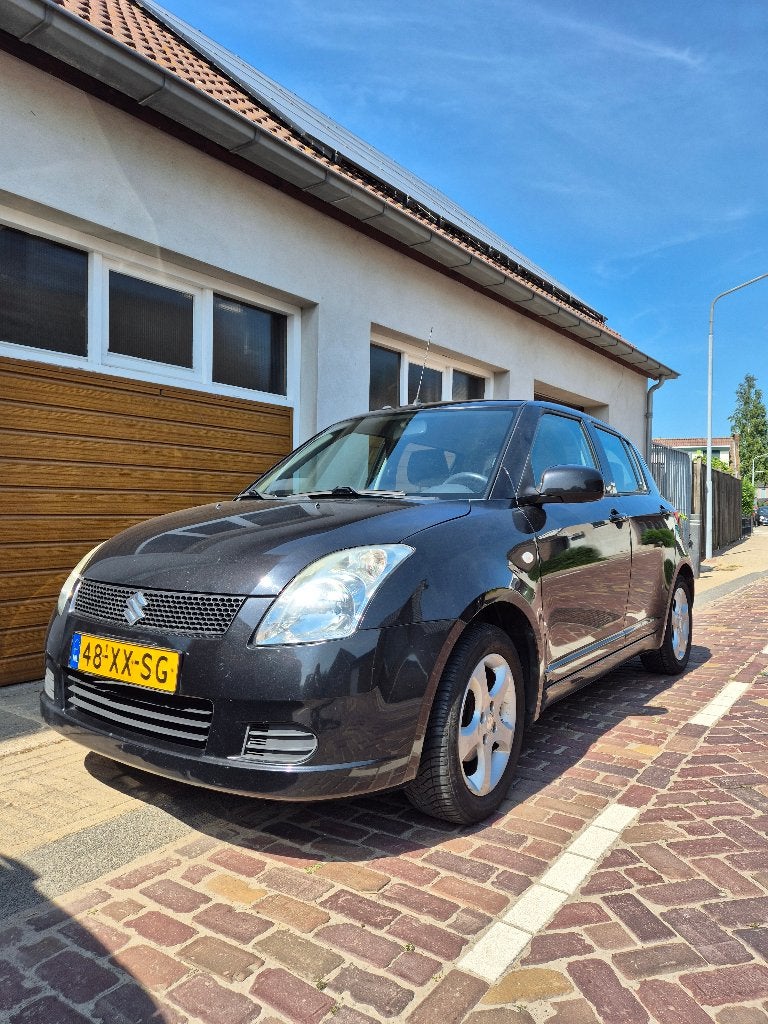 Betrouwbare Suzuki Swift 1.5 5D 2007 met pit & trekhaak, Auto's, Voorwielaandrijving, 40 €/maand, 4 cilinders, 400 kg