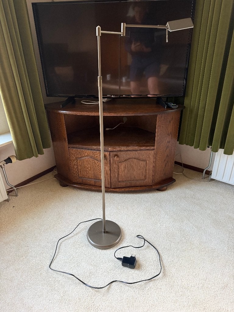 Staande leeslamp, Ophalen, Strak, Gebruikt, 100 tot 150 cm