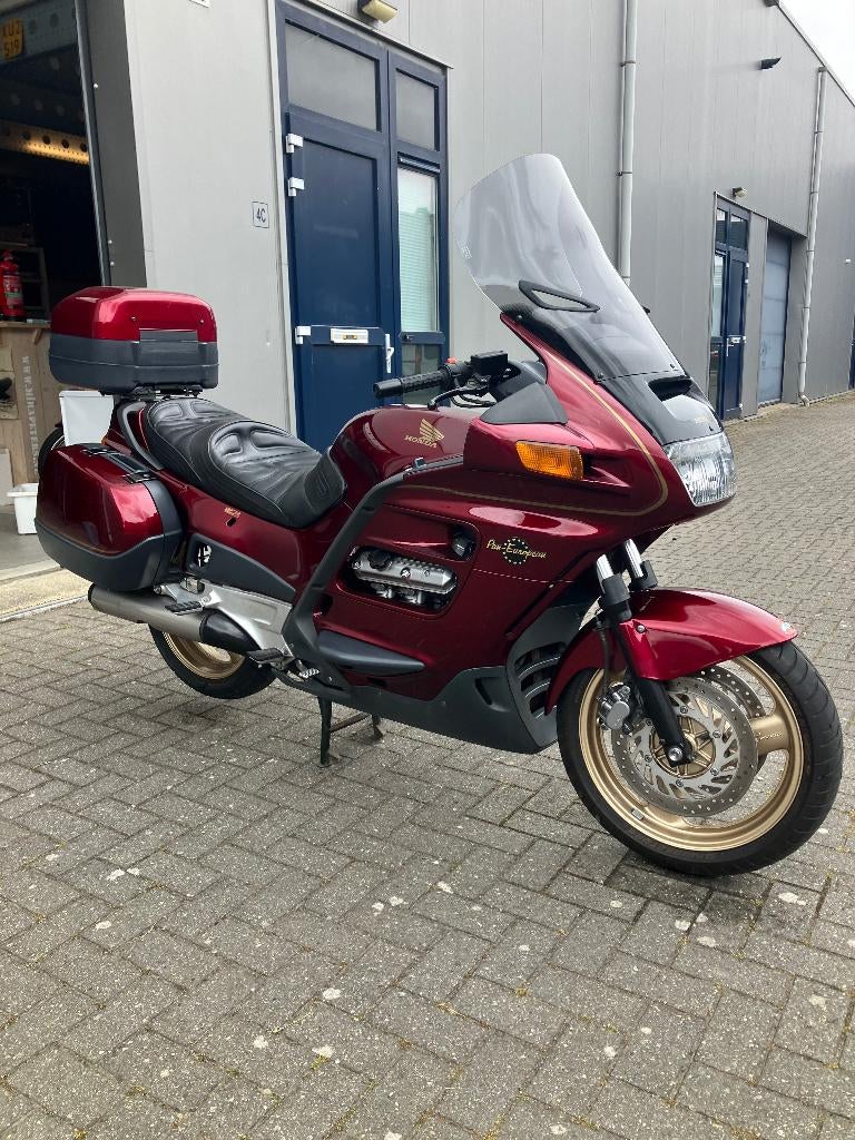 Honda ST1100 Pan European 2001 orig 46.000 km Corbin buddy, Motoren, Honda, Occasion, 4 cilinders, Motorrijbewijs A