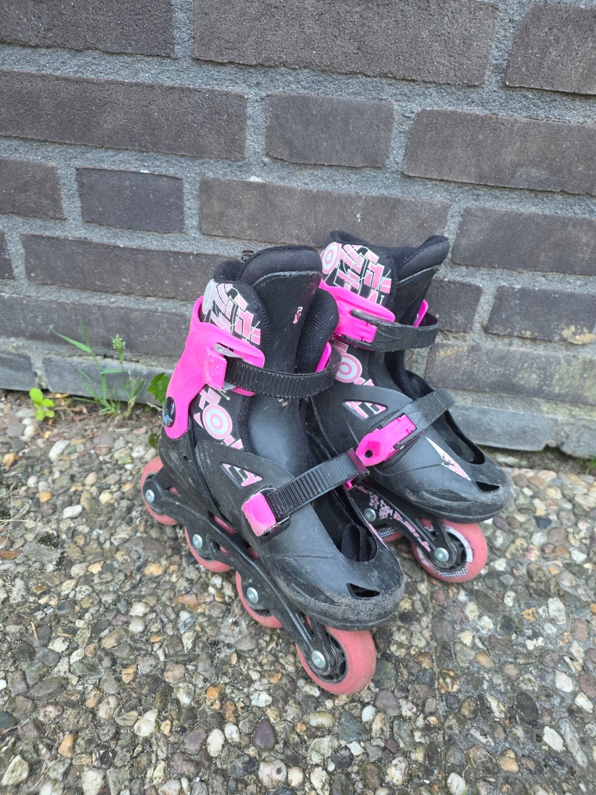 Roze/zwarte inline skates, verstelbaar, Ophalen, Verstelbaar, Gebruikt