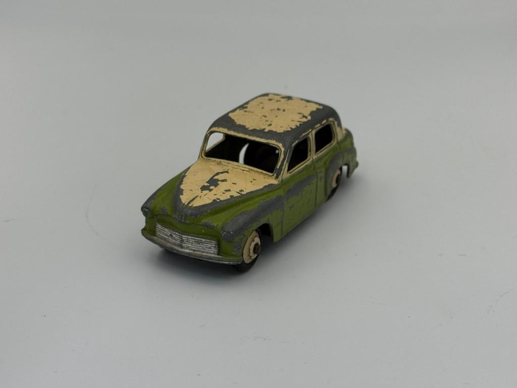 Dinky Toys Hillman Minx nr 154, Ophalen of Verzenden, Zo goed als nieuw, Auto, Dinky Toys