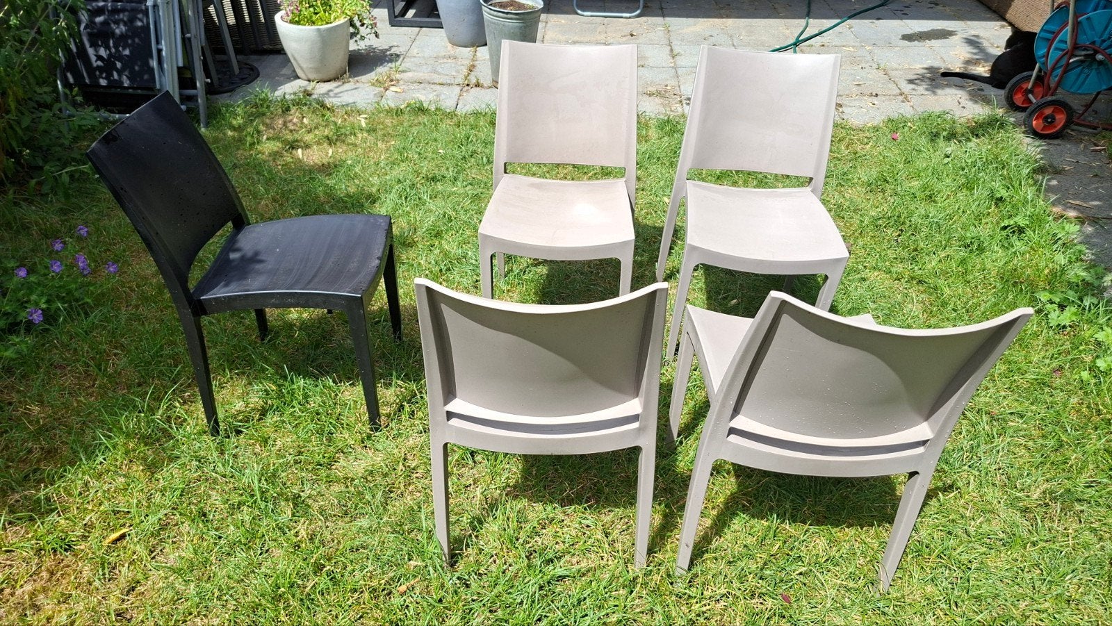 Wakefield tuinstoel Mimosa kunststof grijs en/of zwat, Tuin en Terras, Ophalen, Zo goed als nieuw, Kunststof, Stapelbaar