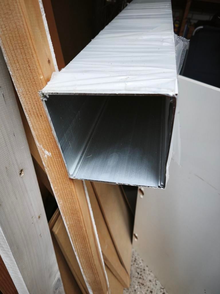 2 aluminium kokers 3 mt lang 14 x 14 cm nieuw, Doe-het-zelf en Verbouw, Ophalen, Gebruikt, Aluminium