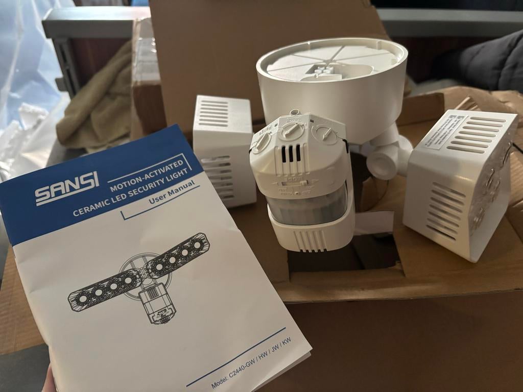 SANSIKeramische LED-beveiligingslamp met bewegingssensor, Minder dan 50 watt, Overige typen, Nieuw, Ophalen of Verzenden