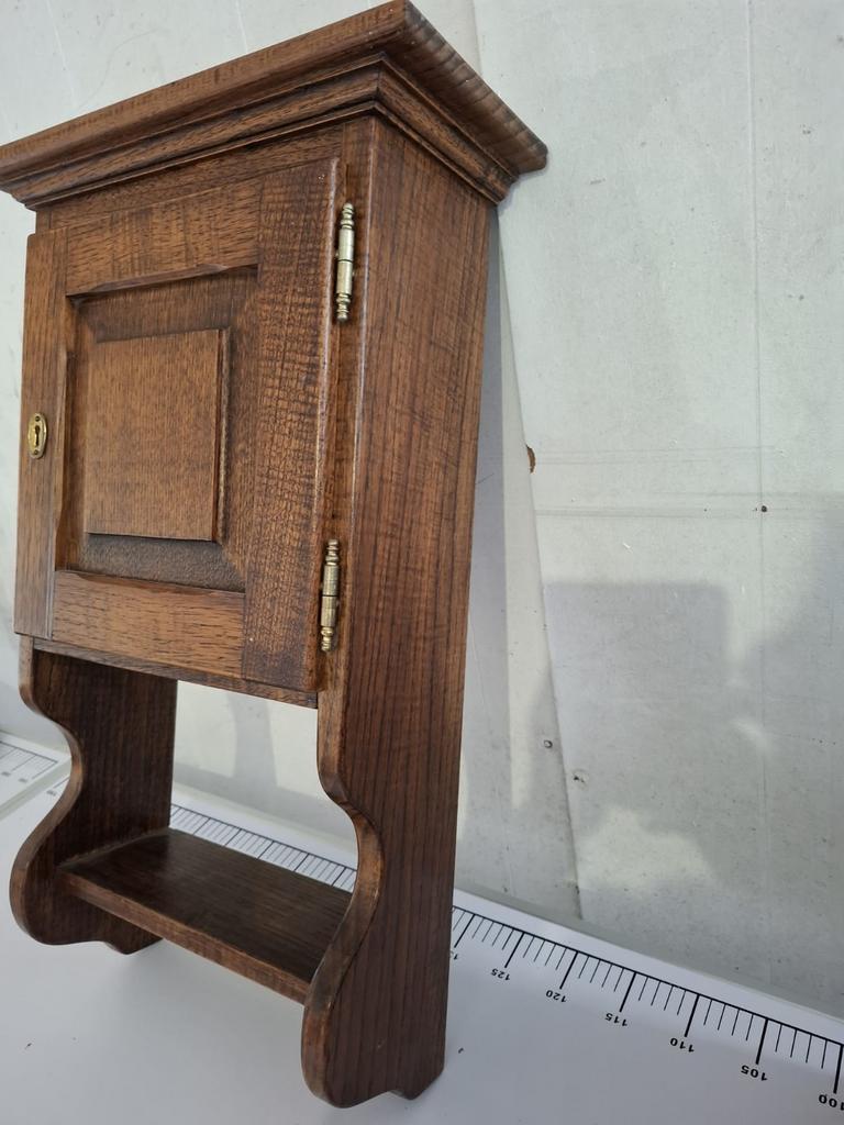 Hangkastje massief, Antiek en Kunst, Ophalen