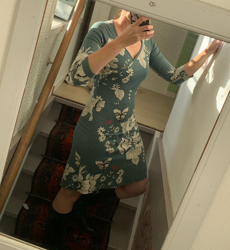 A-lijn jurkje tante Betsy mt S, Kleding | Dames, Jurken, Ophalen of Verzenden, Zo goed als nieuw, Maat 36 (S), Boven de knie