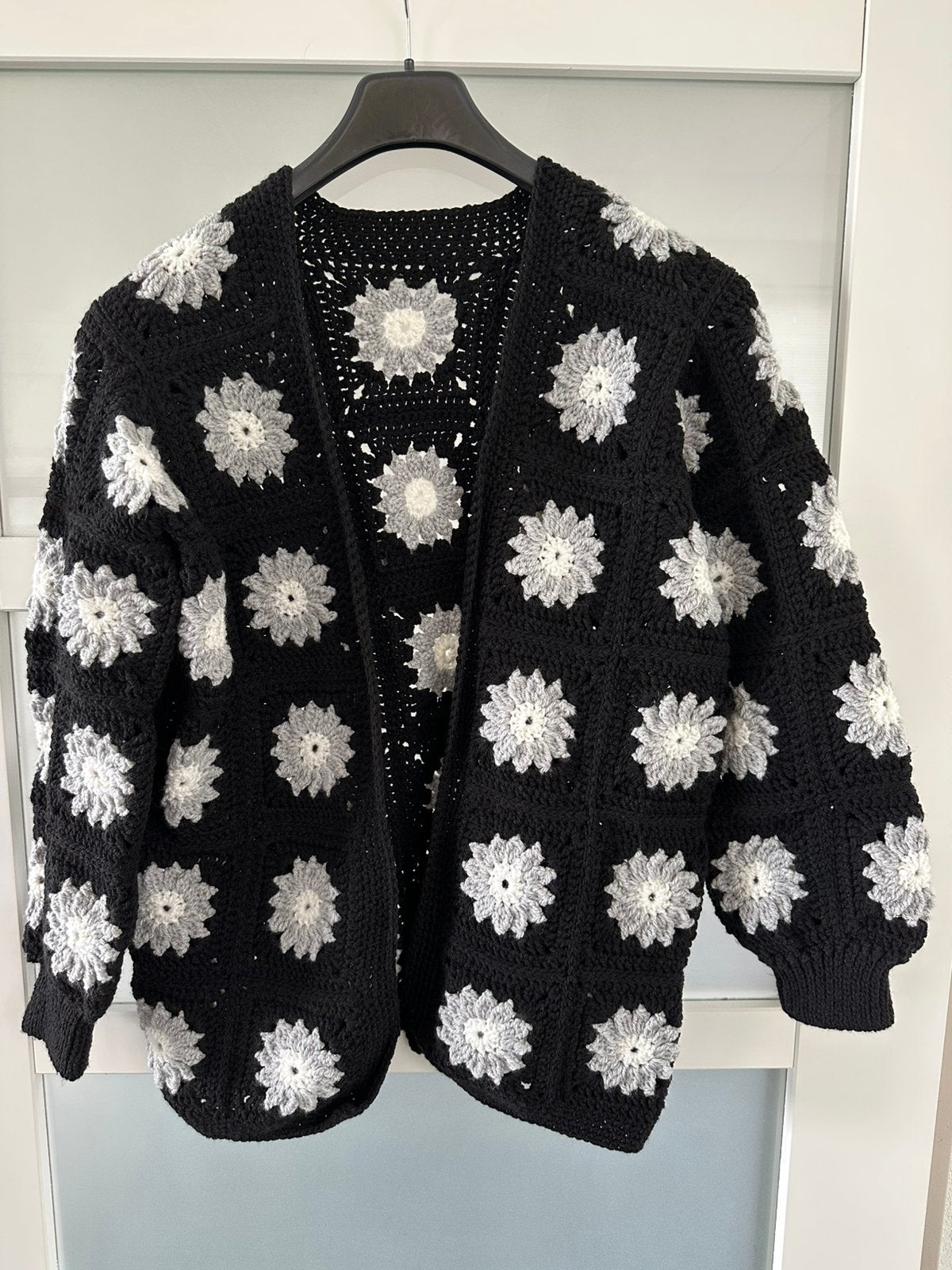 Gehaakt granny squares vest, Kleding | Dames, Ophalen of Verzenden, Zo goed als nieuw, Maat 38/40 (M), Zwart