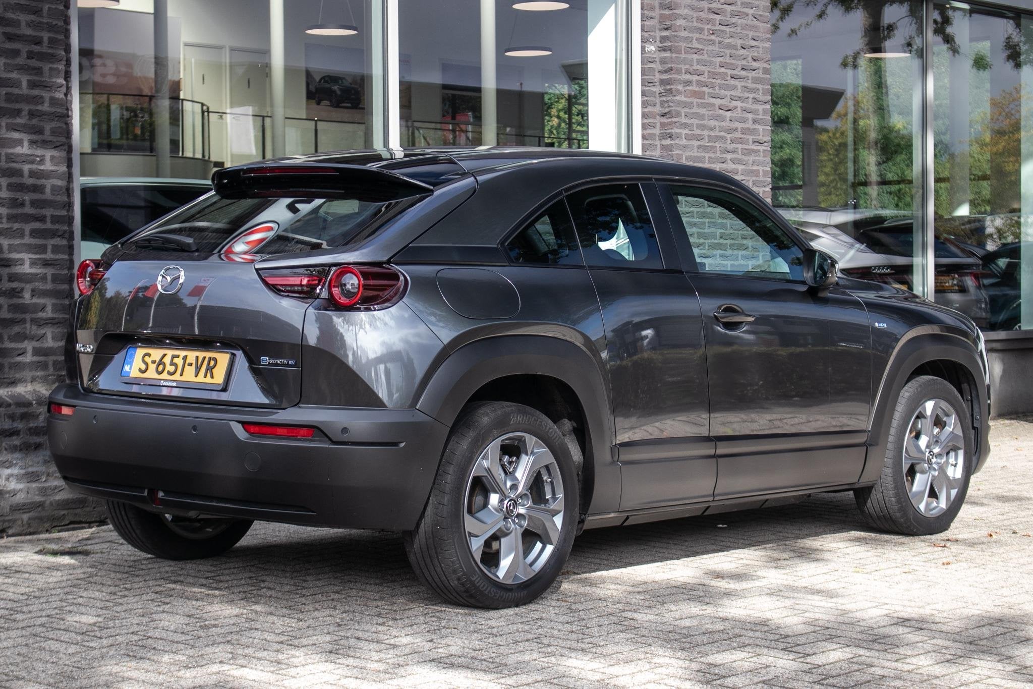 Mazda MX-30 e-SkyActiv EV 145 Prime-line 36 kWh | SOH | Came, Auto's, Stof, Gebruikt, Zwart, Origineel Nederlands