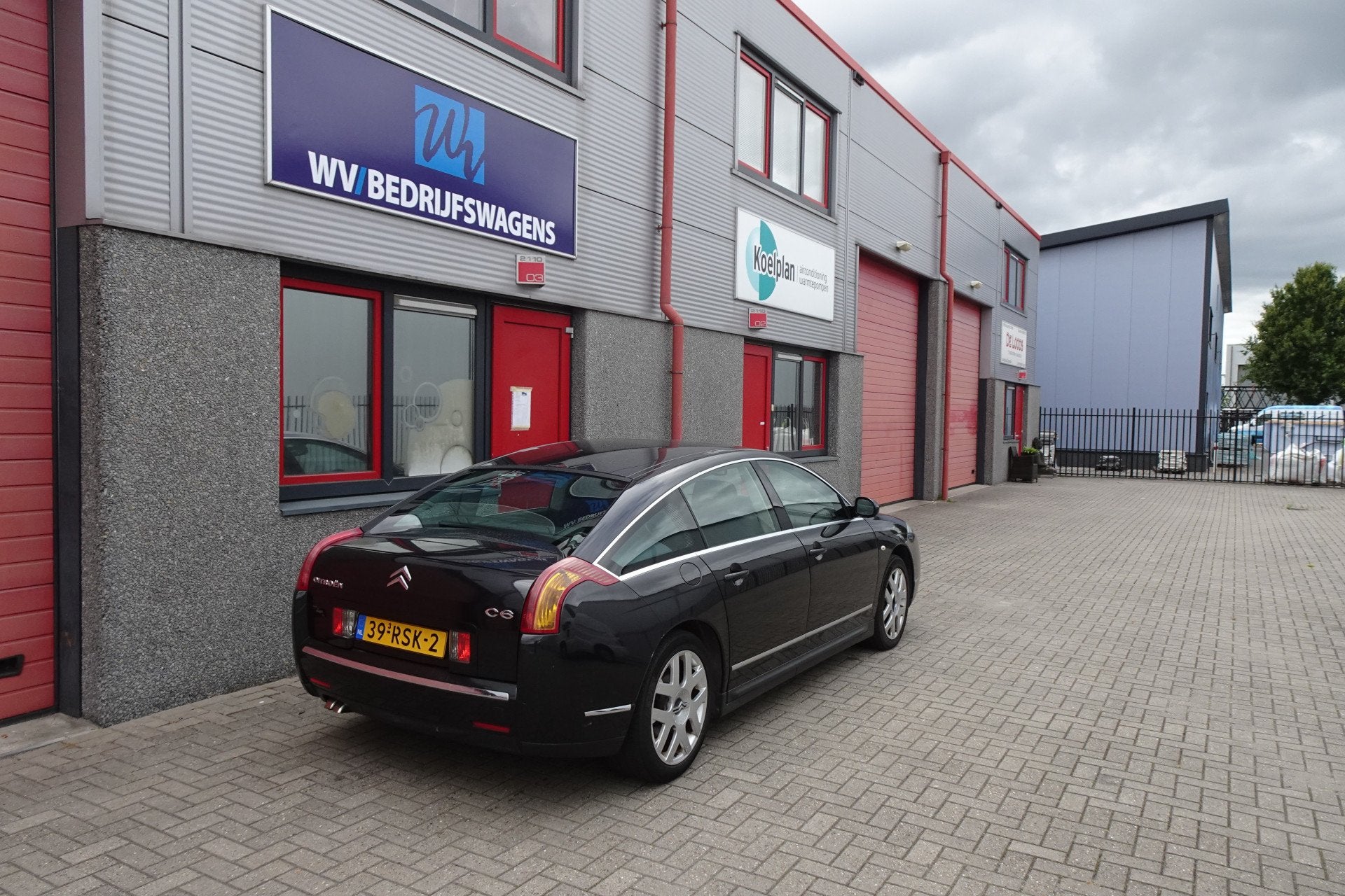 Citroën C6 2.7 HdiF V6 bom vol (bj 2007, automaat), Auto's, Gebruikt, Zwart, C6, Zwart