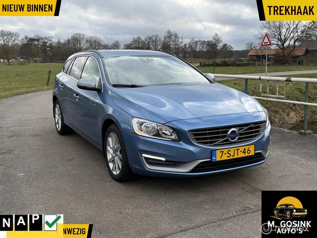 Zeer Goed onderhouden Volvo V60 1.6 T3 Momentum Trekhaak, Auto's, Volvo, Bedrijf, Te koop, V60, ABS, Airbags, Airconditioning