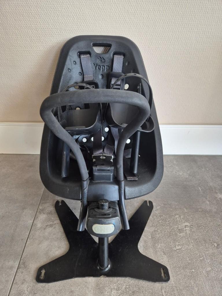 Yepp fietsstoeltje incl. adapter Urban Arrow bakfiets, Fietsen en Brommers, Fietsaccessoires | Fietsstoeltjes, Ophalen, Yepp, 0 t/m 18 kg