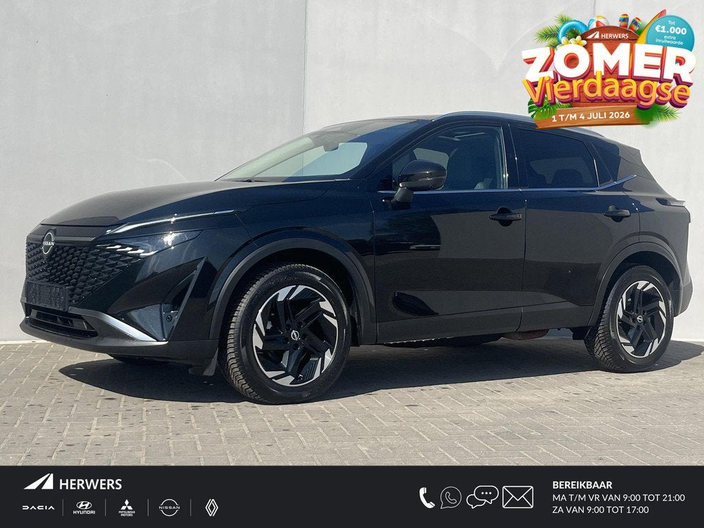 Nissan Qashqai 1.3 MHEV Xtronic N-Connecta / Cold Pack / Pan, 4 cilinders, Leder en Stof, Zwart, 1365 kg