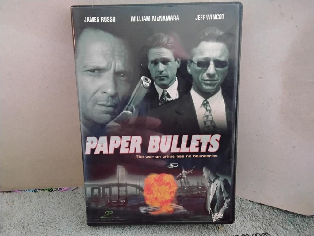 PAPER BULLETS, Vanaf 16 jaar, Ophalen of Verzenden, Zo goed als nieuw