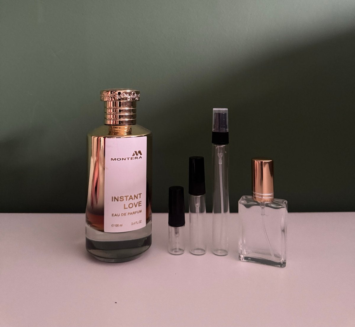 ❤️ Fragrance World Montera Instant Love - Decant/Sample, Ophalen of Verzenden, Zo goed als nieuw