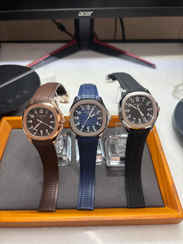 Patek Philippe aquanaut, Sieraden, Tassen en Uiterlijk, Horloges | Heren, Overige merken, Overige materialen, Leer, Polshorloge