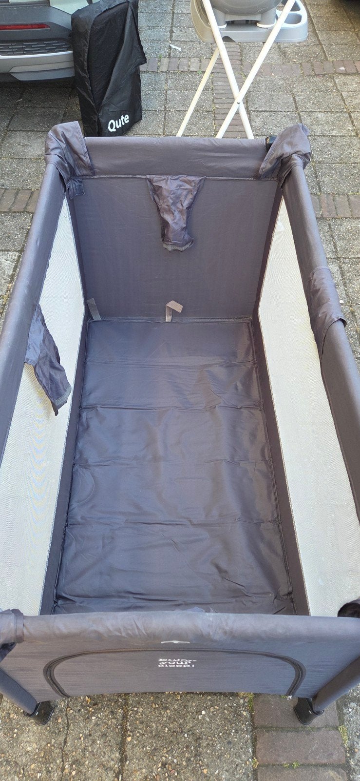 Qute campingbedje met matras, Kinderen en Baby's, Ophalen, Gebruikt, 70 tot 85 cm, Matras