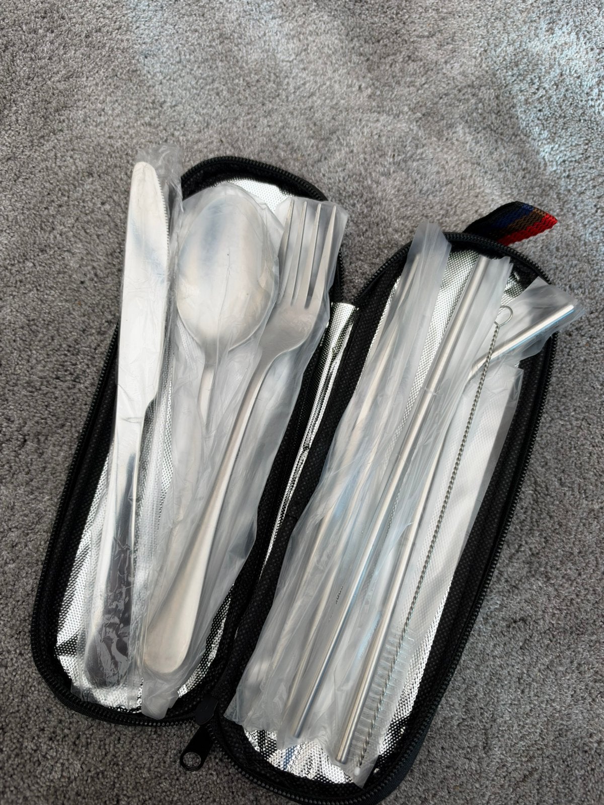Bestekset in etui., Huis en Inrichting, Ophalen of Verzenden, Nieuw, Rvs of Chroom, Bestekset
