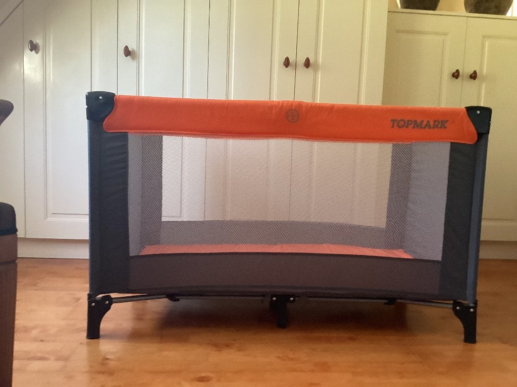 Logeerbedje Topmark, Kinderen en Baby's, Ophalen, Zo goed als nieuw, Minder dan 140 cm, Matras