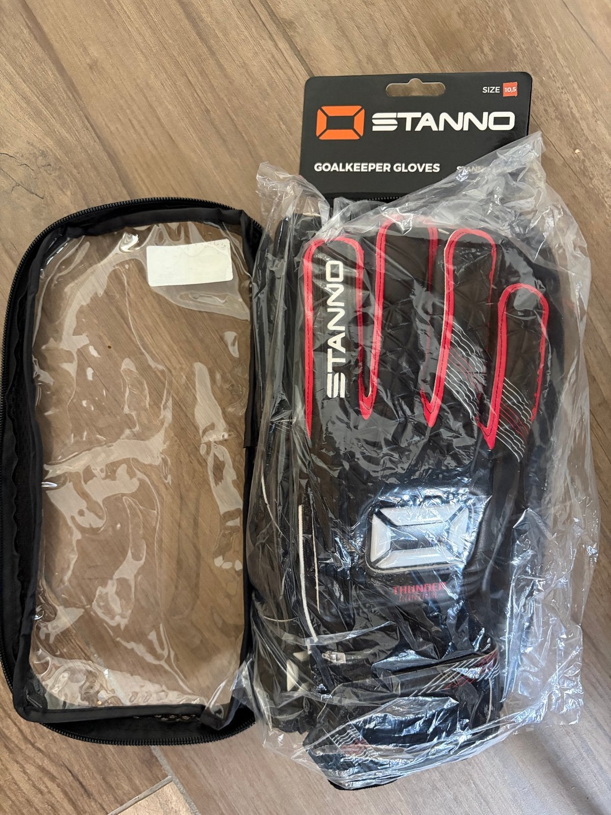 Nieuw: Stanno keepershandschoenen 10,5 fingersafe Thunder V, Ophalen of Verzenden, Nieuw, Handschoenen