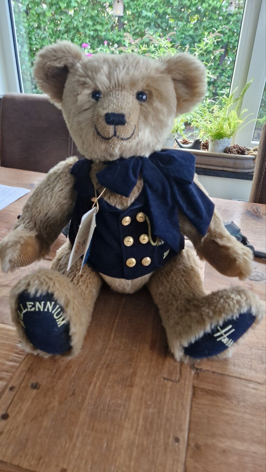 harrods millennium bear 2000, Ophalen of Verzenden, Zo goed als nieuw, Stoffen beer, Overige merken