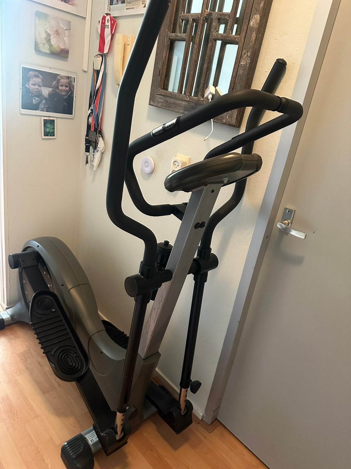 Professionele Crosstrainer staat in de weg, Ophalen, Zo goed als nieuw, Crosstrainer