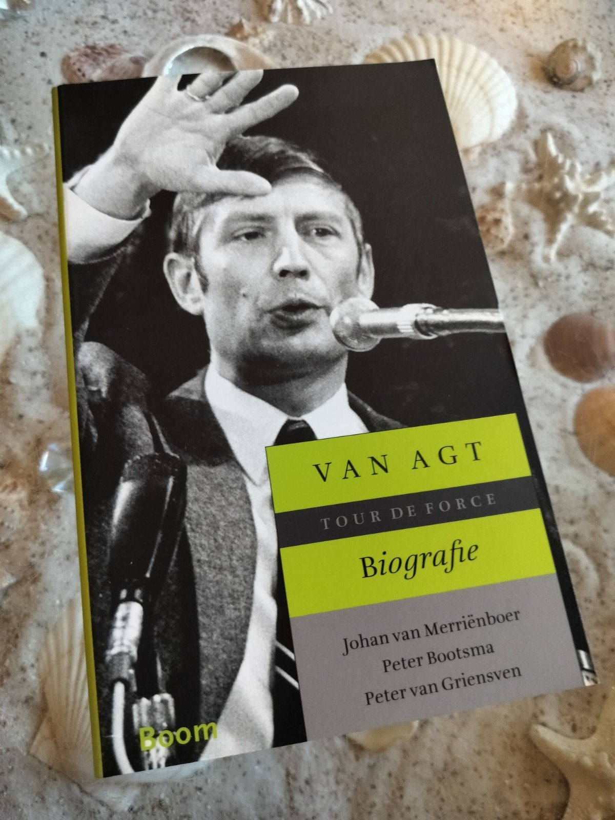 Johan van Merriënboer - Van Agt biografie, Gelezen, Ophalen of Verzenden, J. van Merriënboer; P. van Griensven; Peter Bootsma