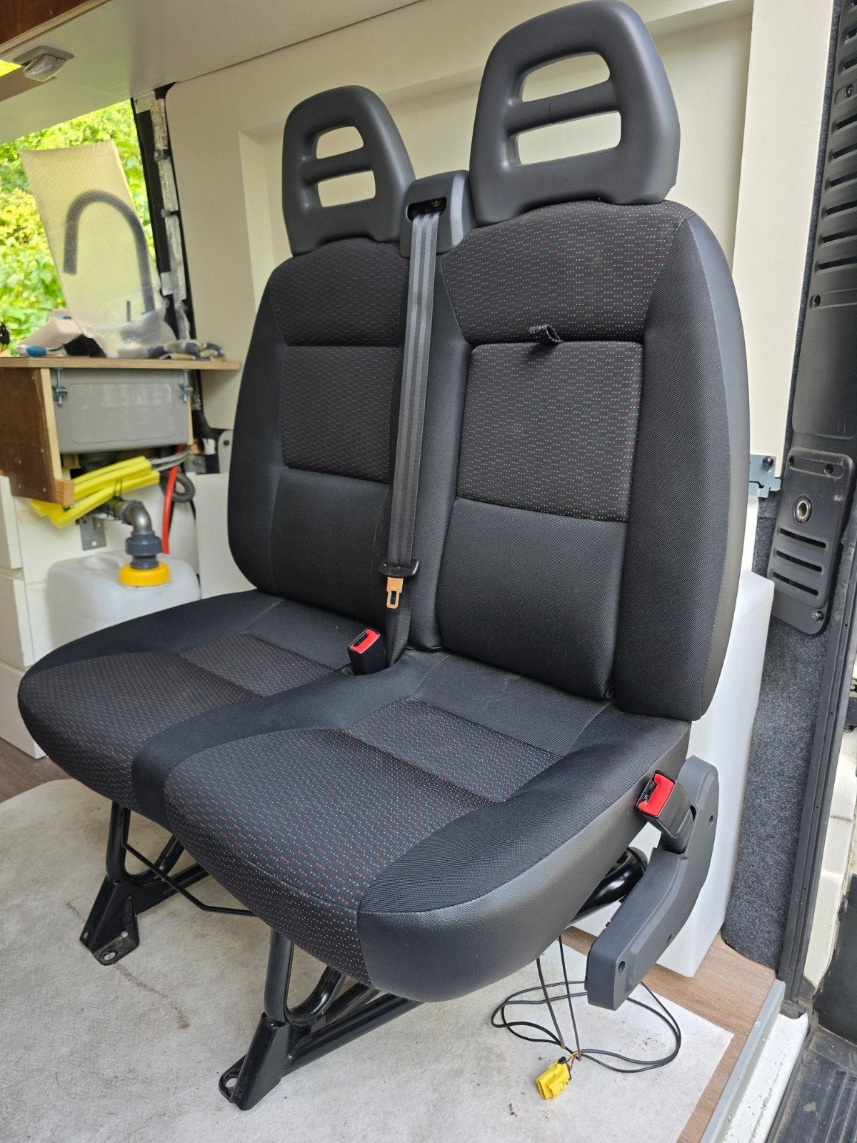 Bijrijdersbank met gordel GRATIS, Auto-onderdelen, Interieur en Bekleding, Ophalen, Gebruikt, Peugeot