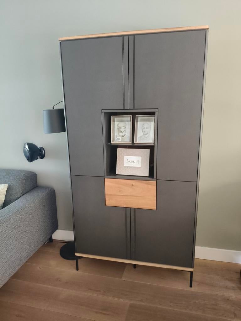 Dressoir Xooon in nieuwstaat - 170x60x42 cm, Met deur(en), 150 tot 200 cm, Zo goed als nieuw, 25 tot 50 cm