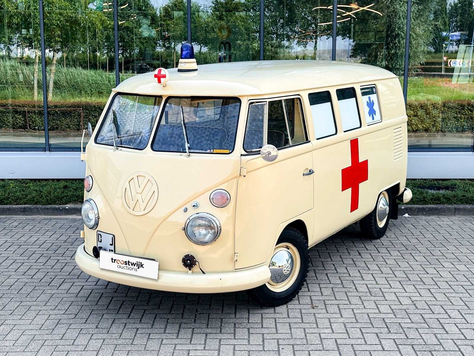 Volkswagen T1 Ambulance Transporter 1500-27 1965 BE-02-41, foto 3