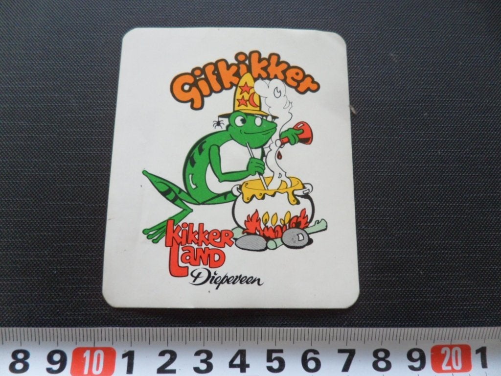 sticker Diepeveen Kikkerland  GIFKIKKER strip *, Ophalen, Zo goed als nieuw