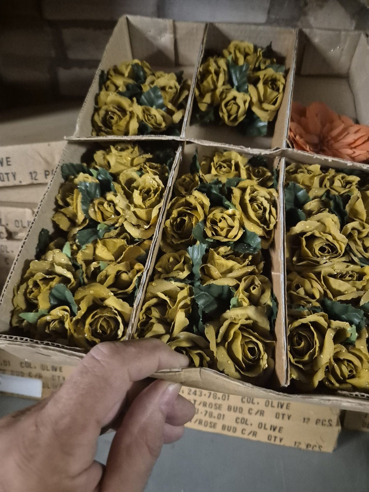 Zijden Roosjes Ringen - Diverse Kleuren, Ophalen of Verzenden, Nieuw