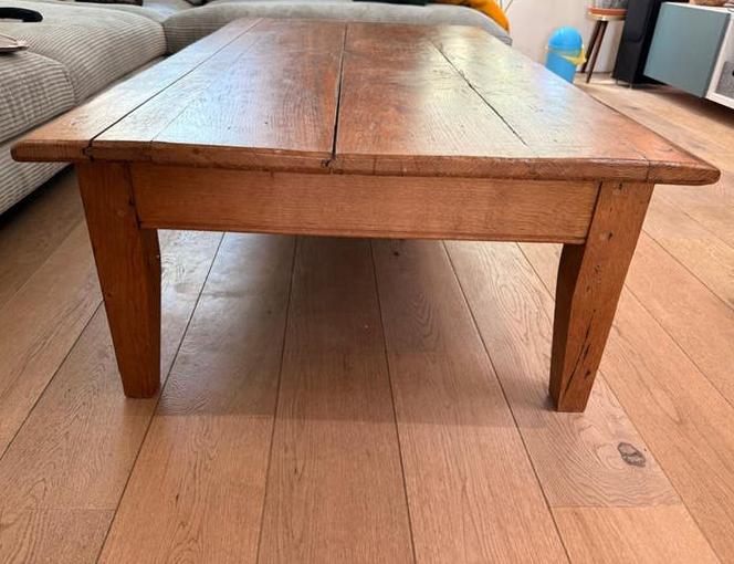 Robuuste houten salontafel - 149x84x43cm, Huis en Inrichting, Tafels | Salontafels, Ophalen, Gebruikt, 100 tot 150 cm, 50 tot 100 cm