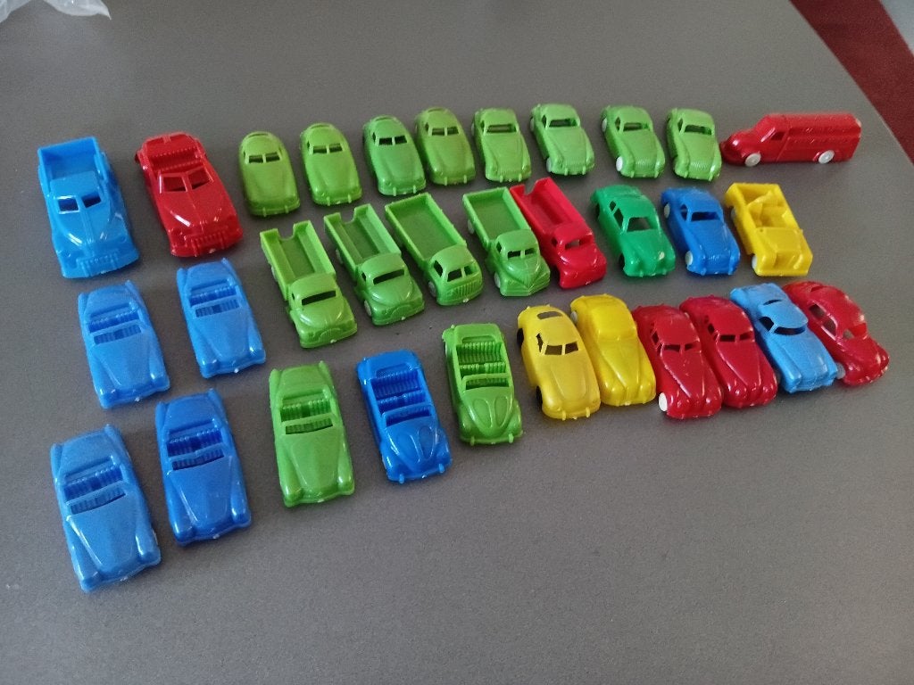 Hard plastic autootjes jaren 50 zijn 6 tot 8 cm, Antiek en Kunst, Antiek | Speelgoed, Ophalen of Verzenden