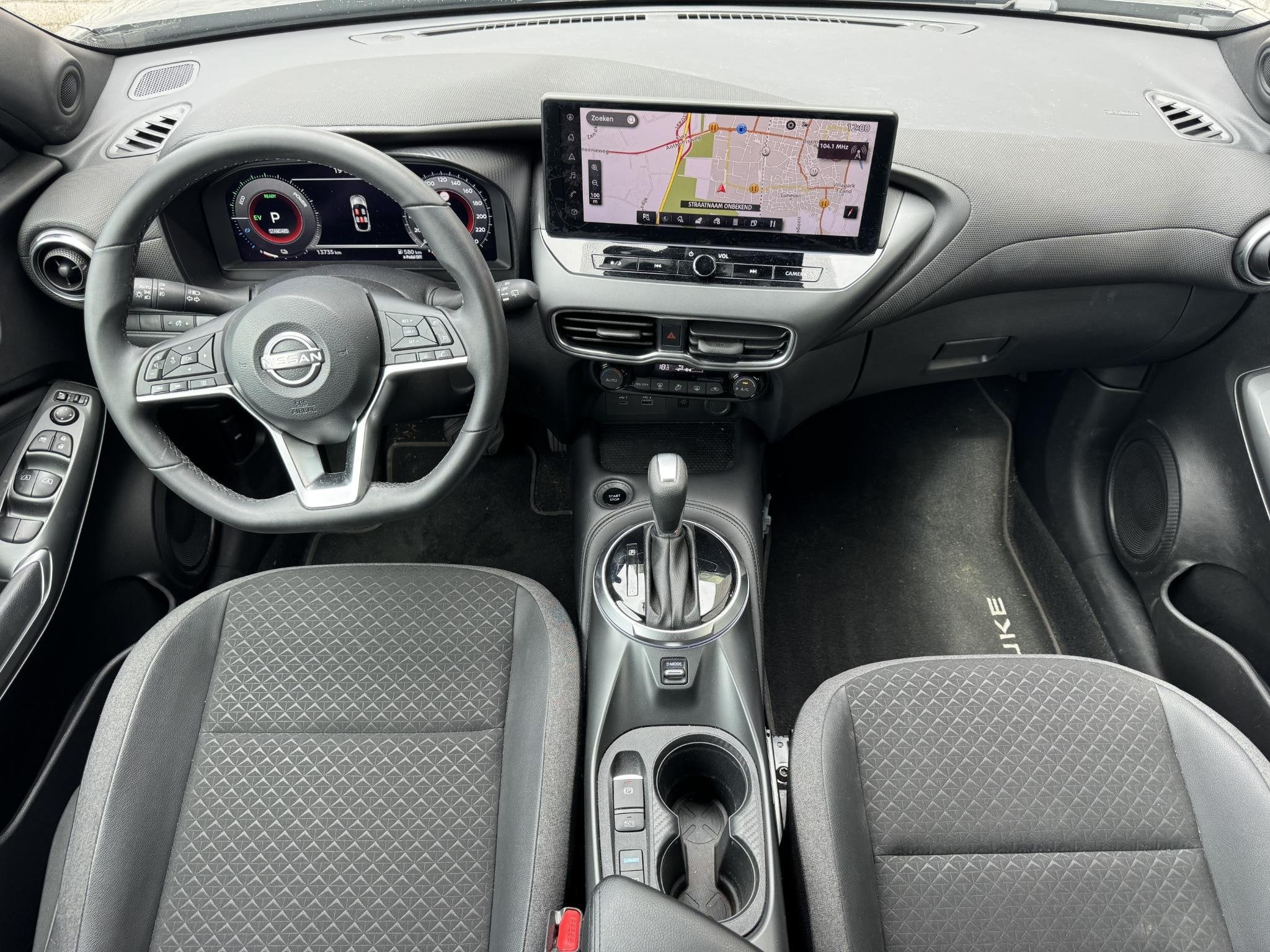 Nissan Juke 1.6 Hybrid N-Design | Navigatie | Achteruitrijca, Auto's, Stof, Gebruikt, Met garantie (alle), Bedrijf