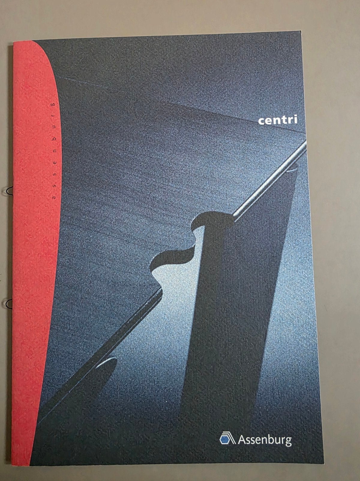 200) 6 BROCHURES ASSENBURG BV HOUTEN- DUTCH DESIGN KANTOOR, Verzenden, Zo goed als nieuw, Overige typen