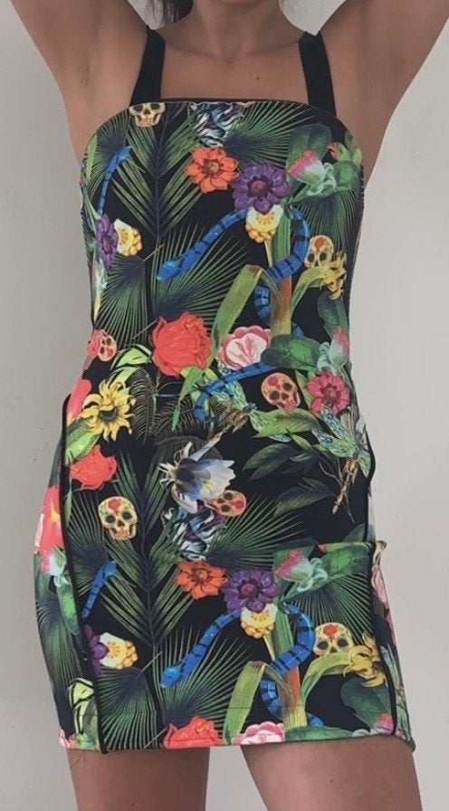 Tropical Skull and Floral Print Bodycon Mini Dress, Verzenden, Nieuw, Maat 38/40 (M), Boven de knie