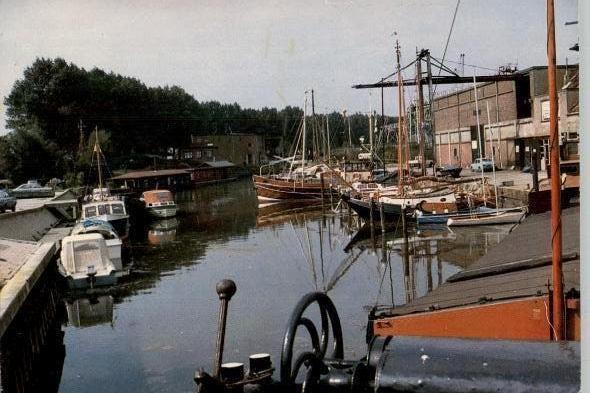 Steenbergen haven, Verzamelen, Ansichtkaarten | Nederland, Ongelopen, Noord-Brabant, 1980 tot heden, Verzenden